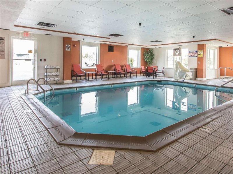 Comfort Suites Ричмонд Экстерьер фото