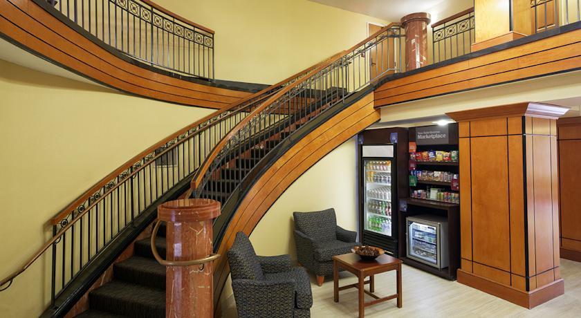 Comfort Suites Ричмонд Экстерьер фото