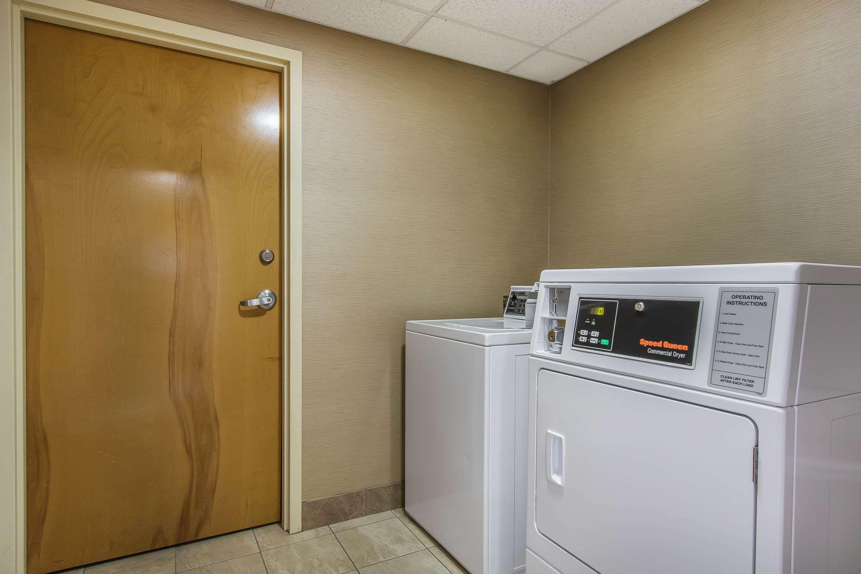 Comfort Suites Ричмонд Экстерьер фото